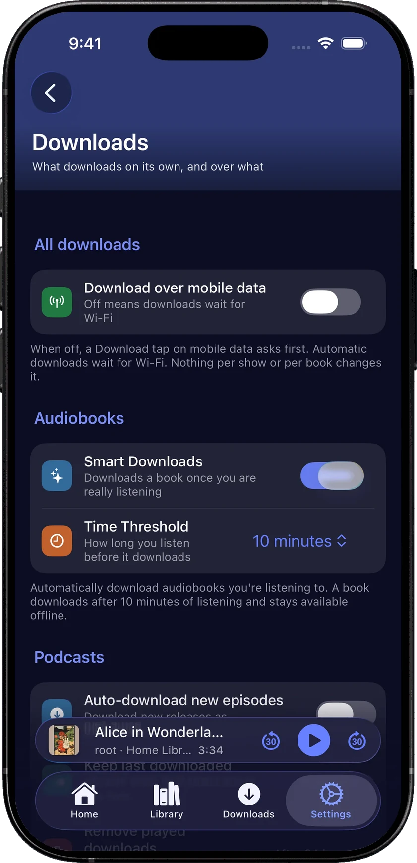 SoundLeaf download settings with Smart Downloads enabled, a 10-minute threshold and mobile-data downloads disabled.
